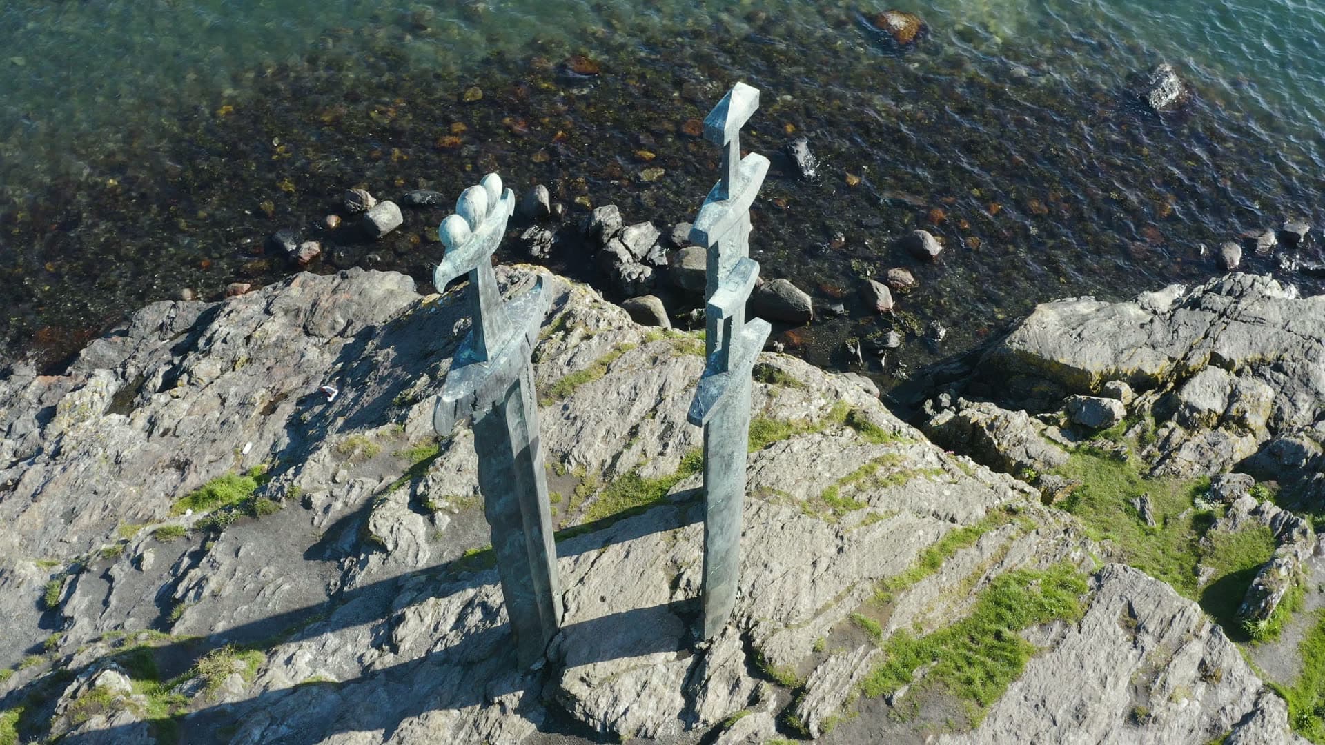 Three Swords in stone, Sverd i fjell