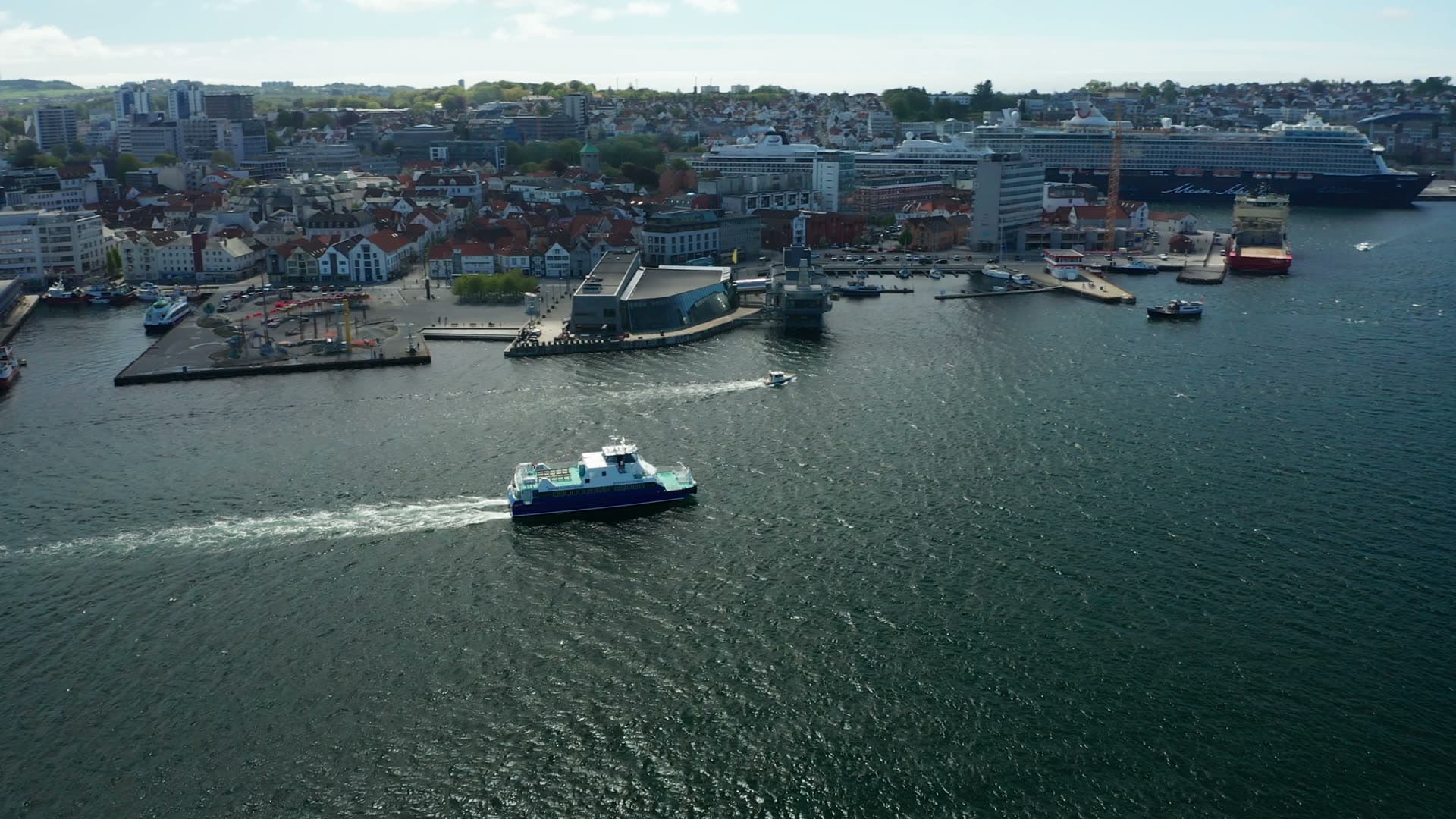 Passenger ferry leaving harbor, Stavanger