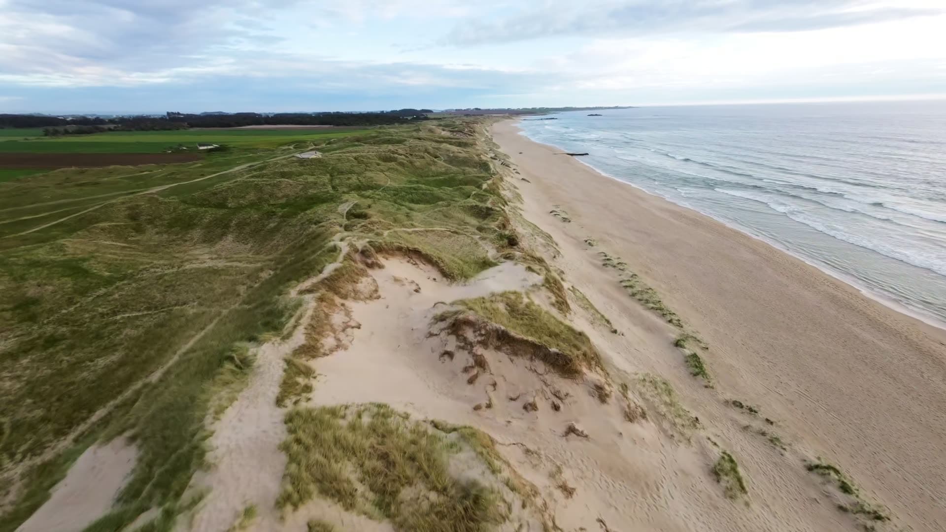 Eroded coastal dunes and beach, Boresanden